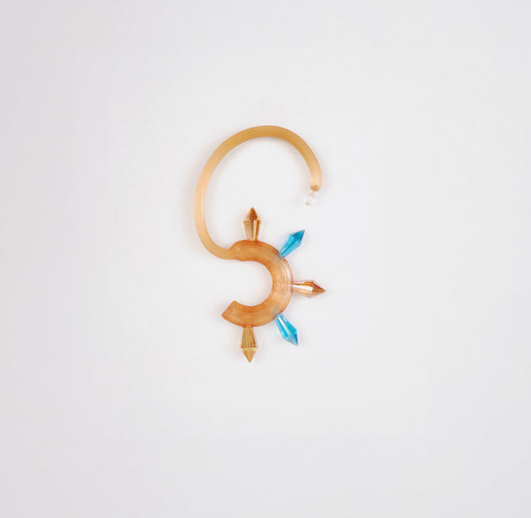 Small seahorse gold earring